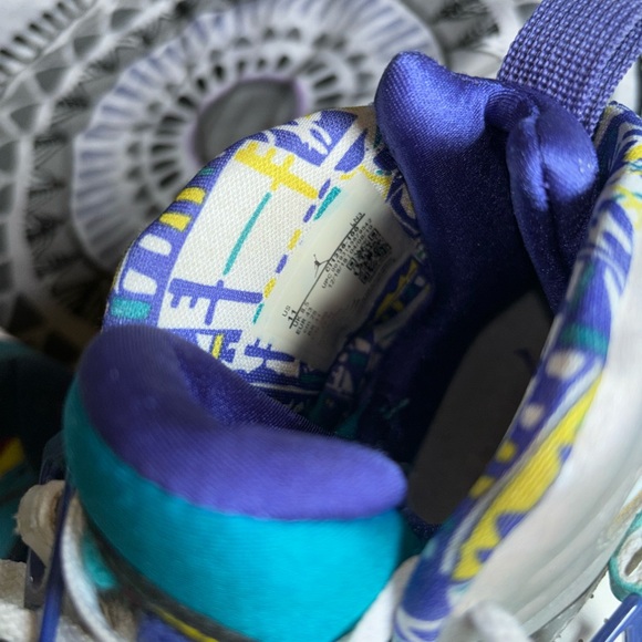 Used Jordan retro 8 -White aqua - Picture 3 of 4